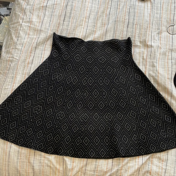 NWT cute skirt dark grey size L - Picture 3 of 4